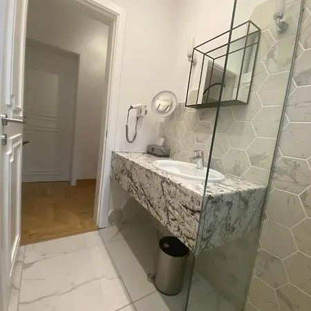 Apartment Luxury 12 *